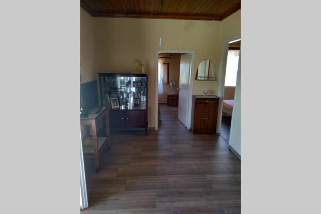 Traditional House With View Drymon Exterior foto