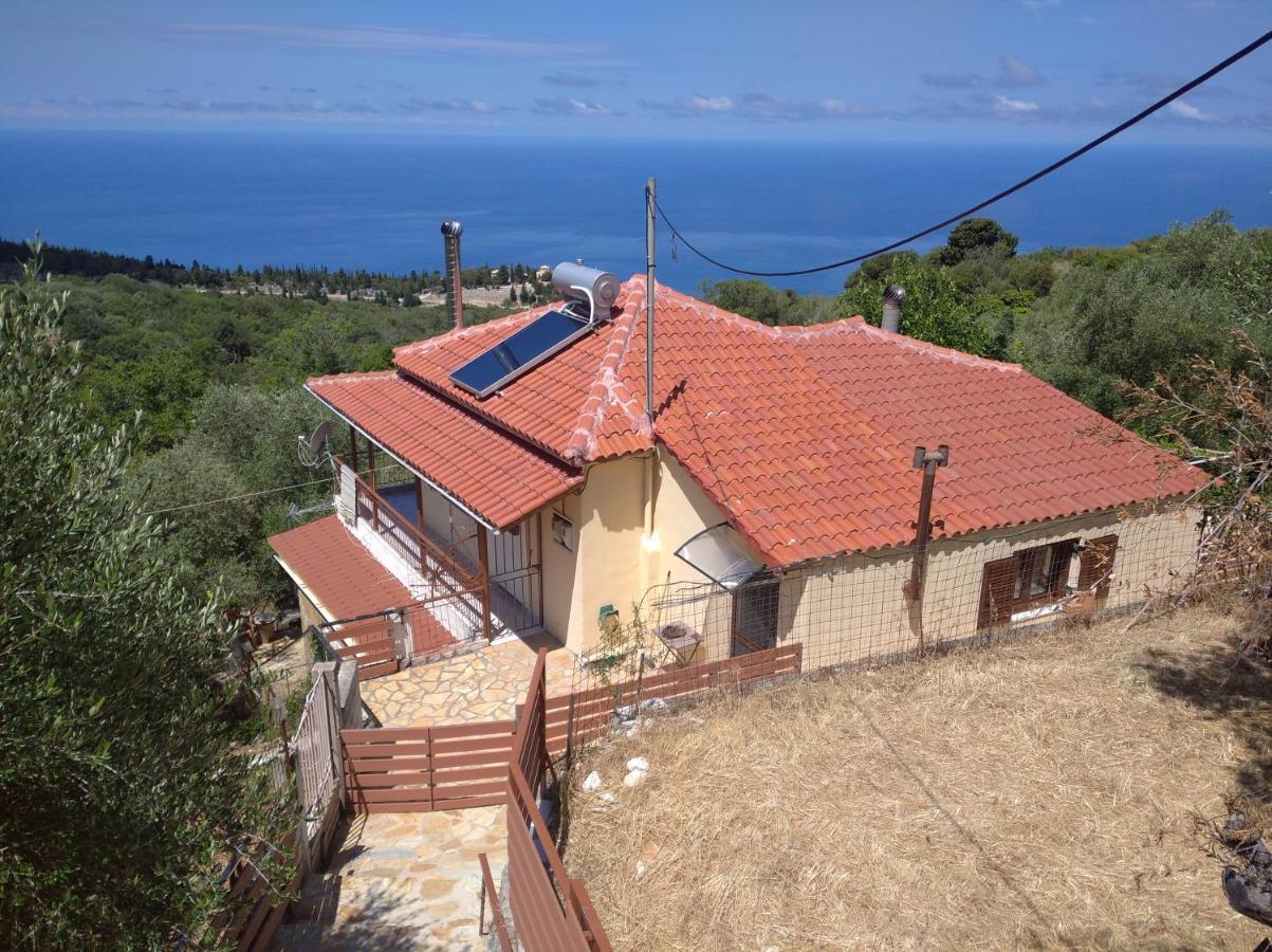 Traditional House With View Drymon Exterior foto